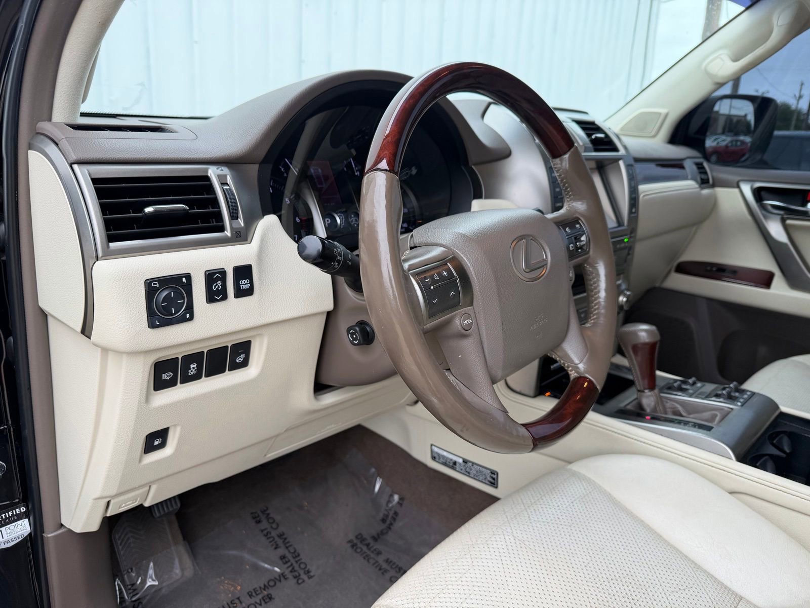 Used 2016 Lexus GX 460 Luxury AWD/4WD image 17