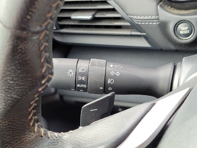 Used 2021 Subaru Outback Premium AWD/4WD image 14