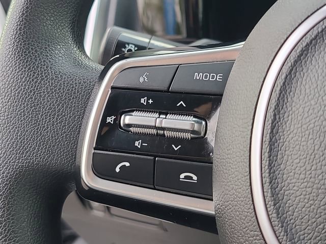 Used 2023 Kia Sorento LX FWD image 23