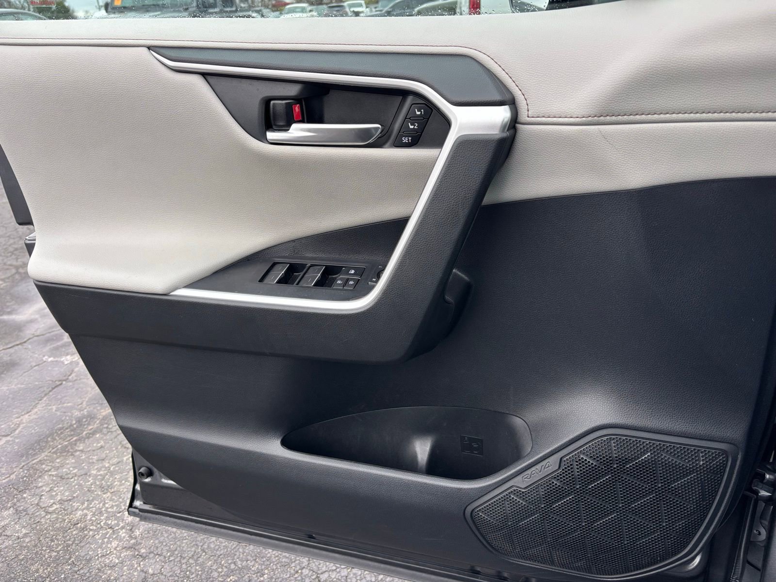 Used 2023 Toyota RAV4 Limited AWD/4WD image 16