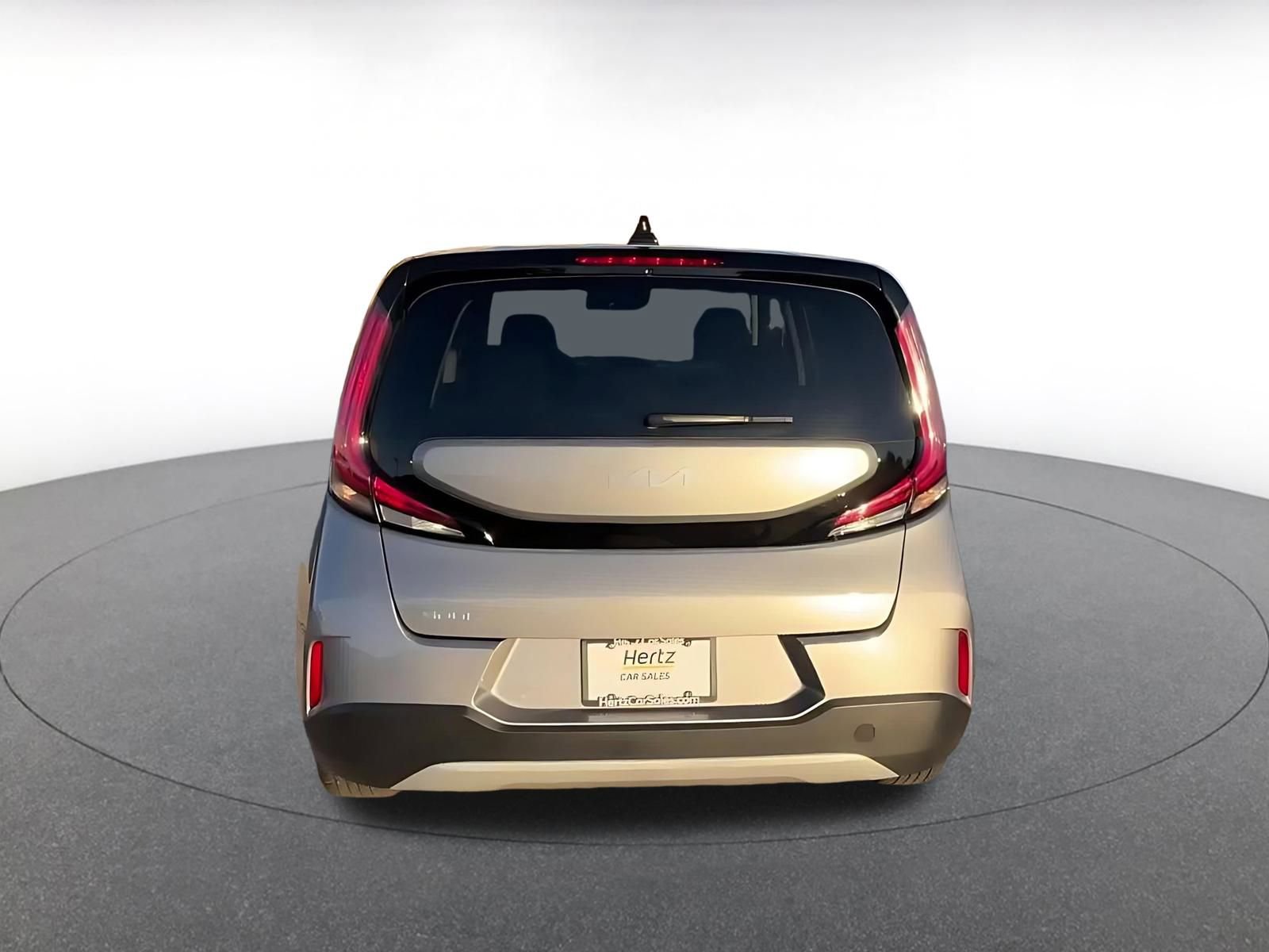 Used 2025 Kia Soul LX w/ LX Technology Package image 12