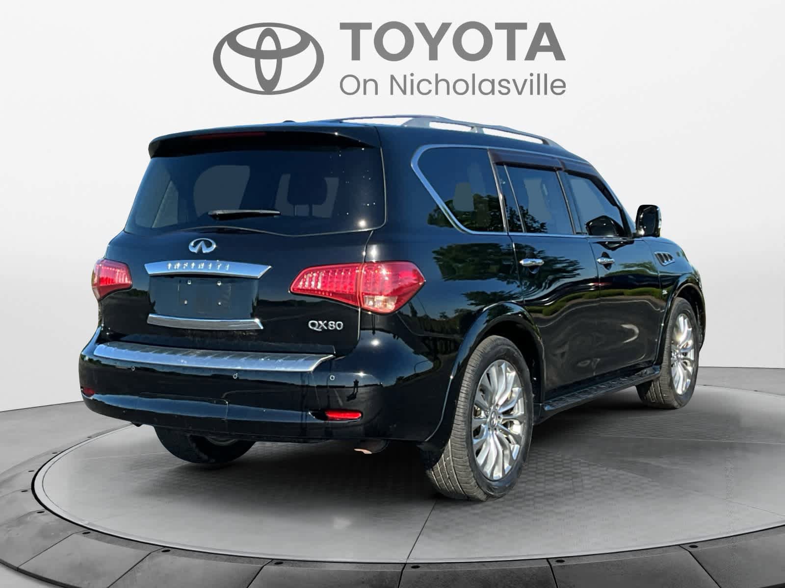 Used 2015 INFINITI QX80 4WD w/ Deluxe Technology Package image 6