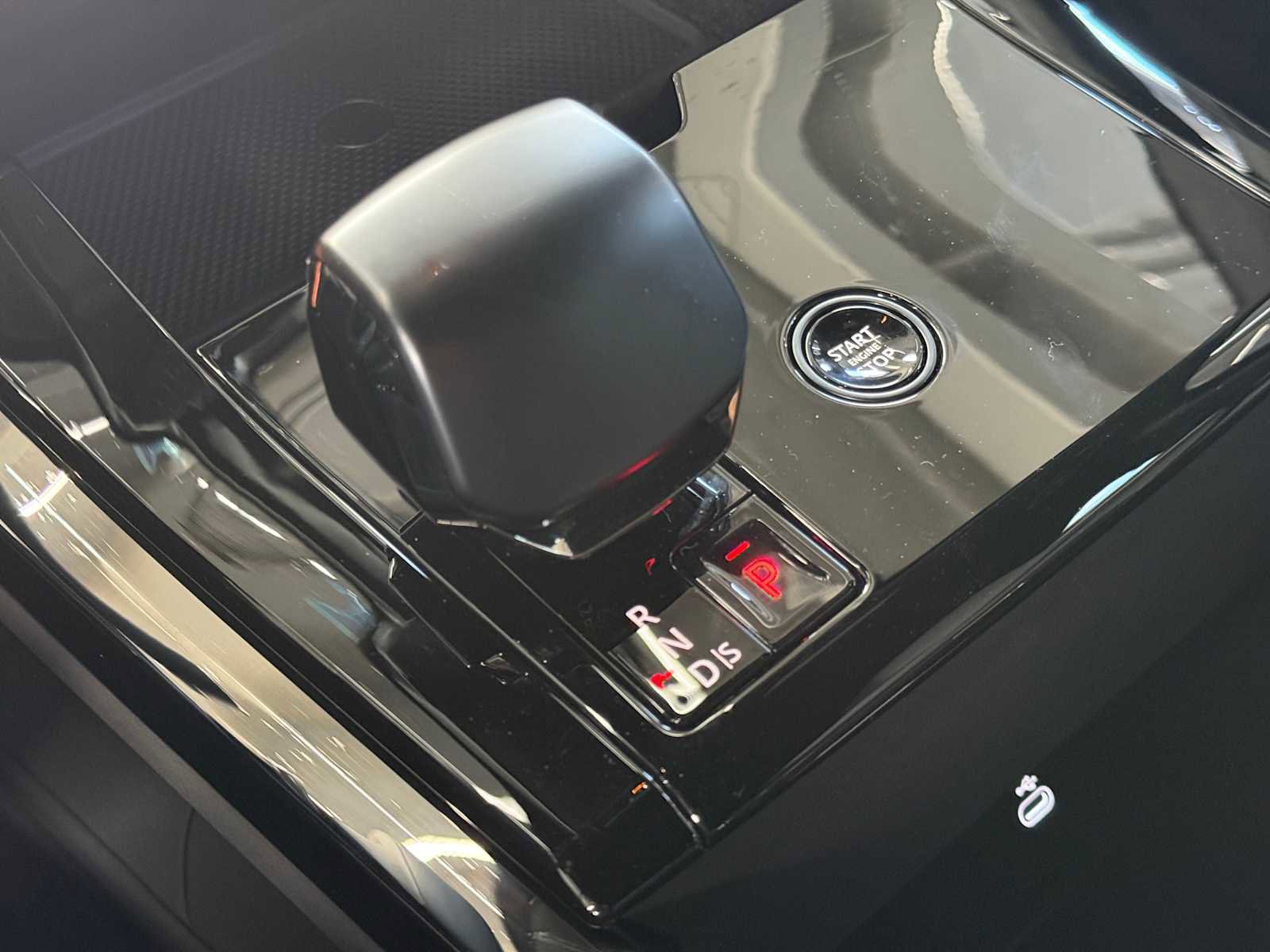 New 2025 Land Rover Range Rover Sport SV Edition Two image 31