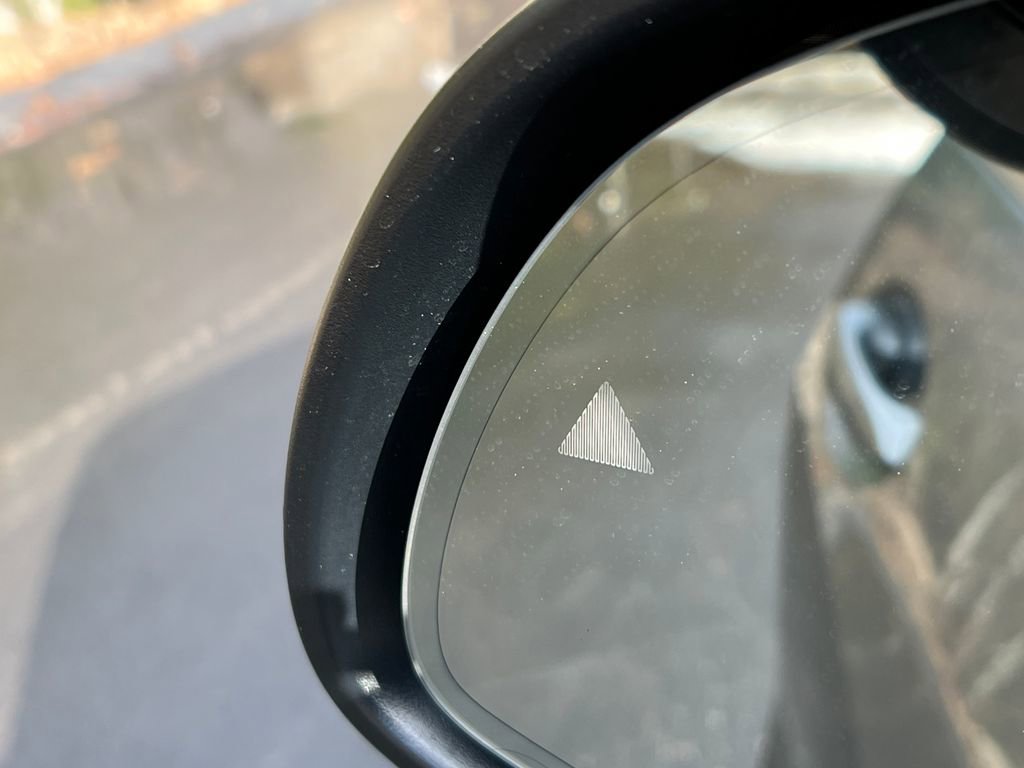 Used 2024 BMW X5 xDrive40i w/ Premium Package image 27