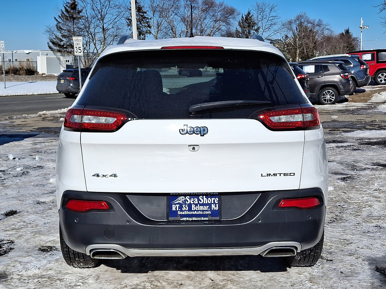 Used 2018 Jeep Cherokee Limited AWD/4WD image 5
