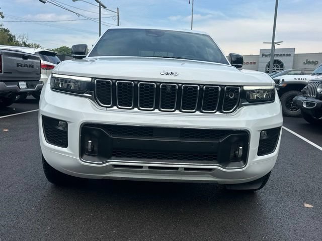 Used 2023 Jeep Grand Cherokee Overland w/ Adv Protech Group III AWD/4WD image 22