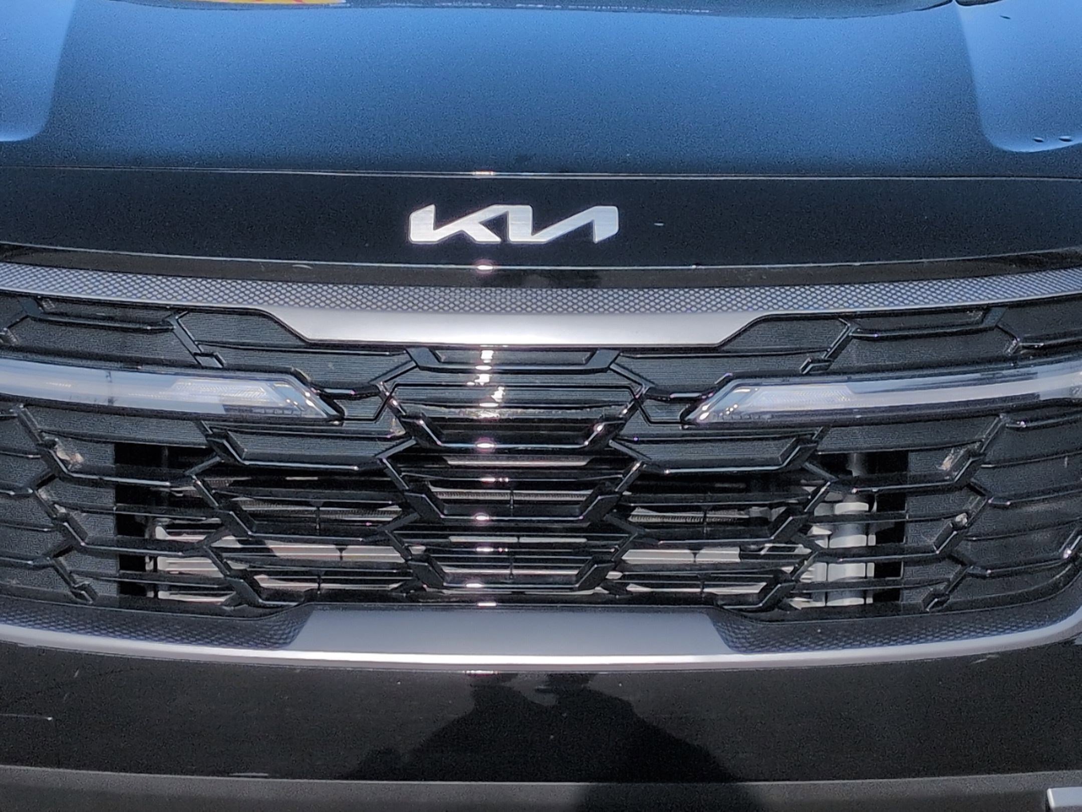 Certified 2024 Kia Seltos X-Line image 9