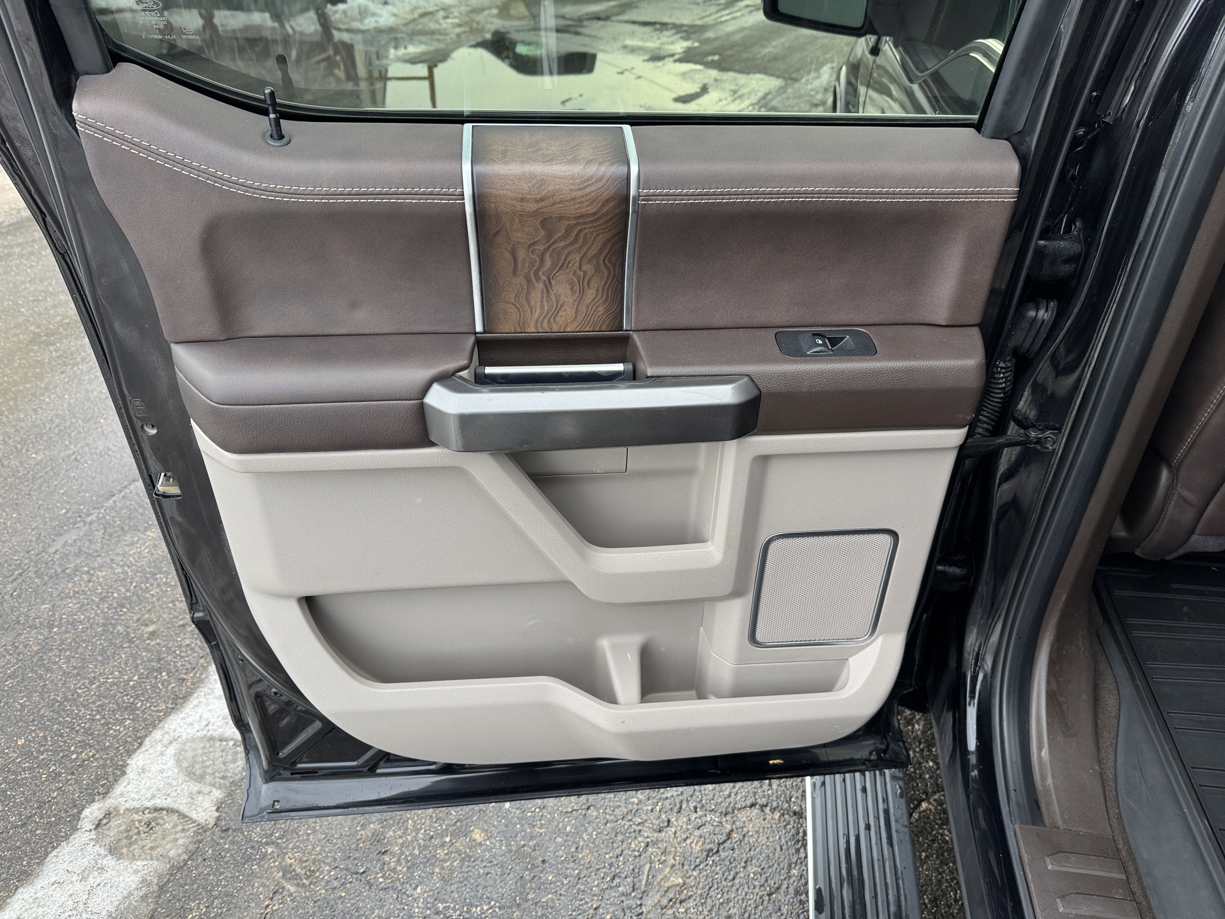 Used 2020 Ford F150 Limited w/ Trailer Tow Package AWD/4WD image 33