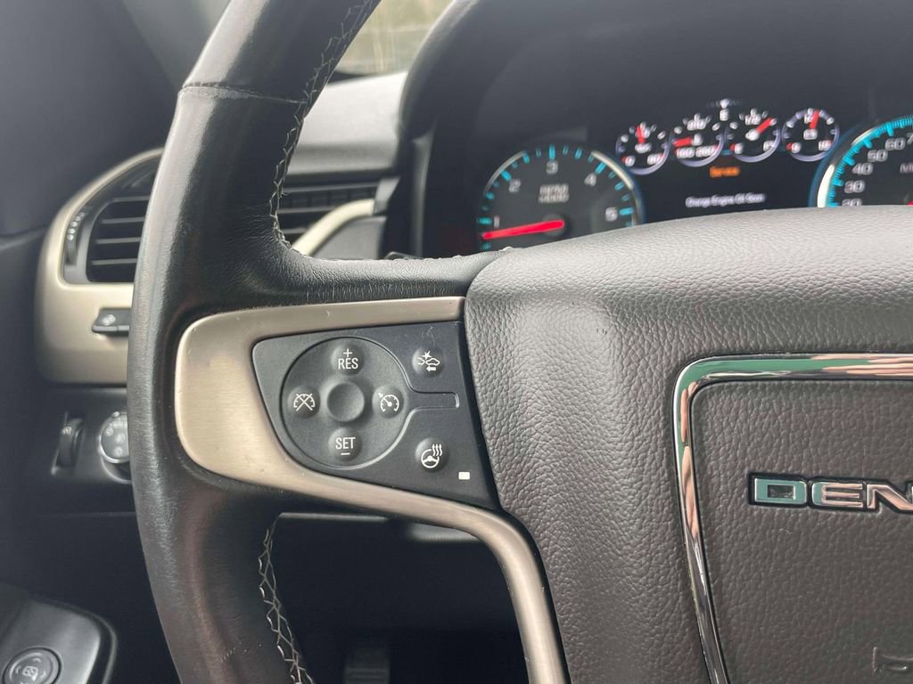 Used 2020 GMC Yukon XL Denali w/ Denali Ultimate Package image 21