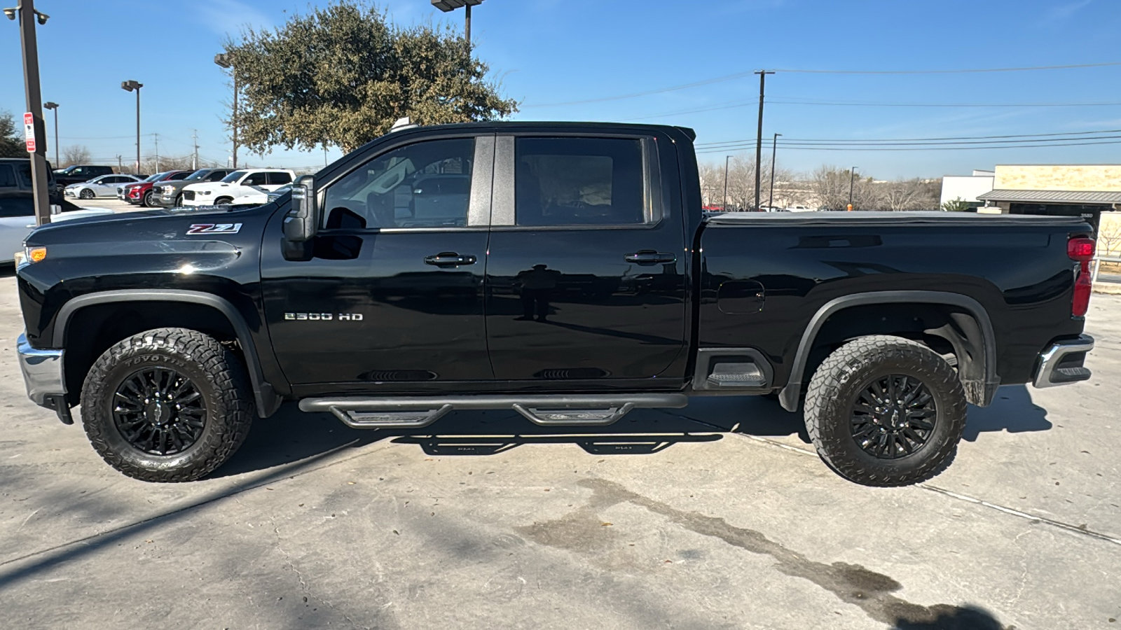 Used 2023 Chevrolet Silverado 2500 LT w/ Convenience Package image 8