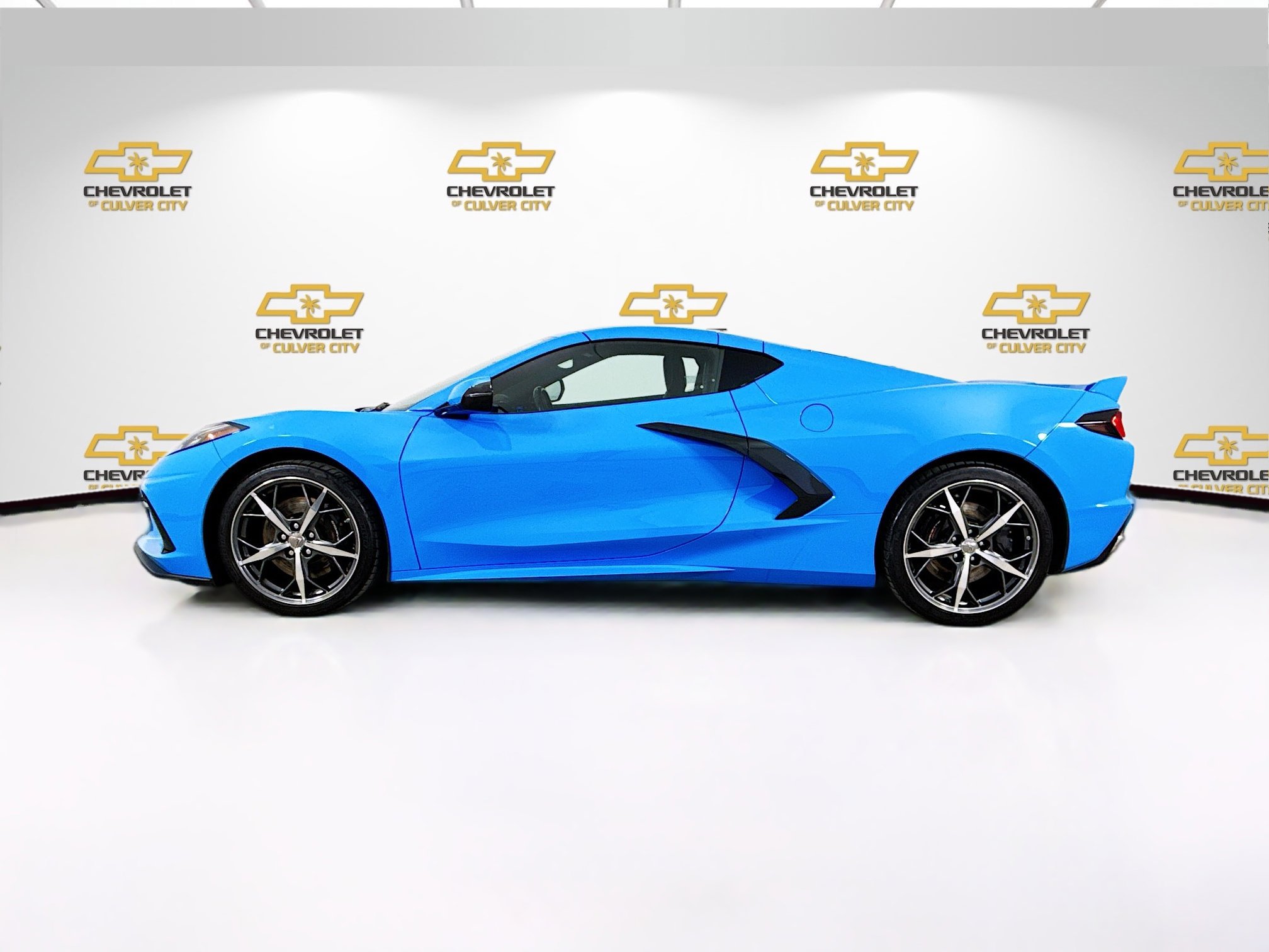 Used 2023 Chevrolet Corvette Stingray Coupe w/ Z51 Performance Package image 4