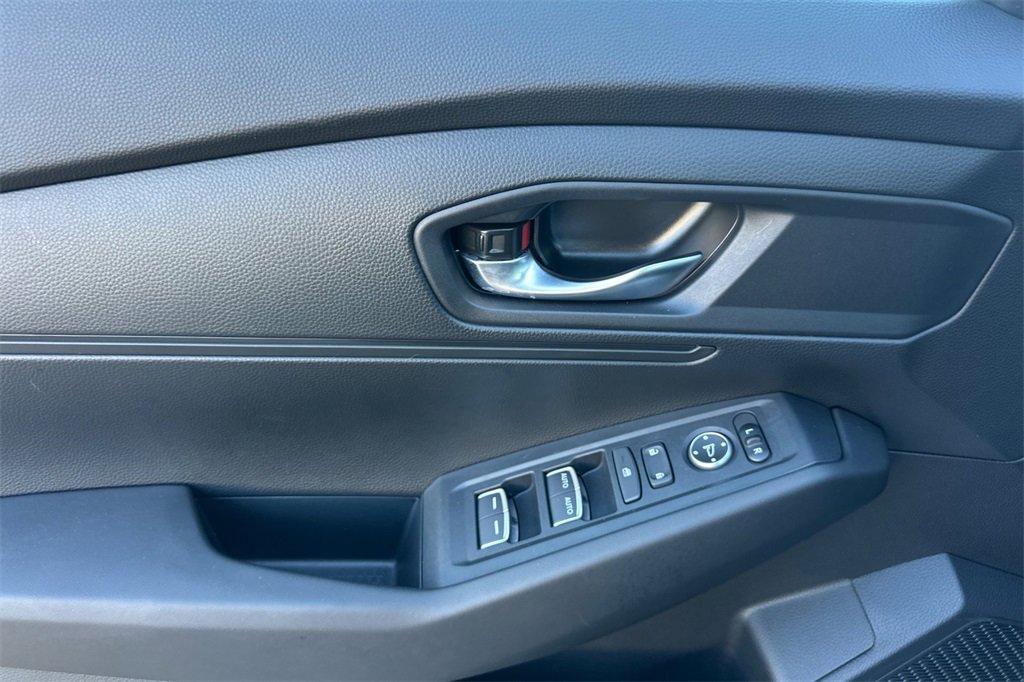 Certified 2025 Honda Accord LX image 11