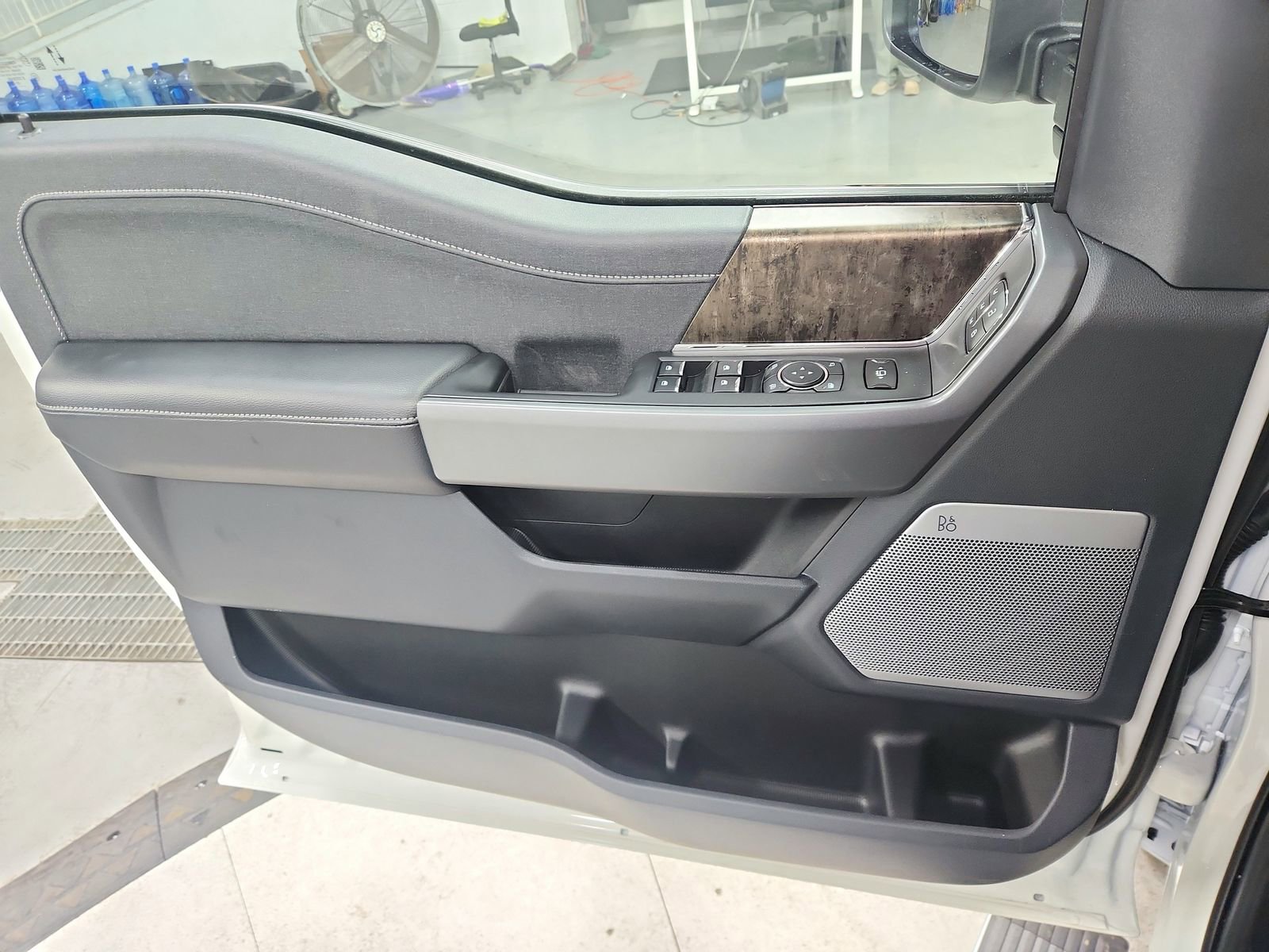 New 2026 Ford F250 Lariat w/ Lariat Premium Package image 35