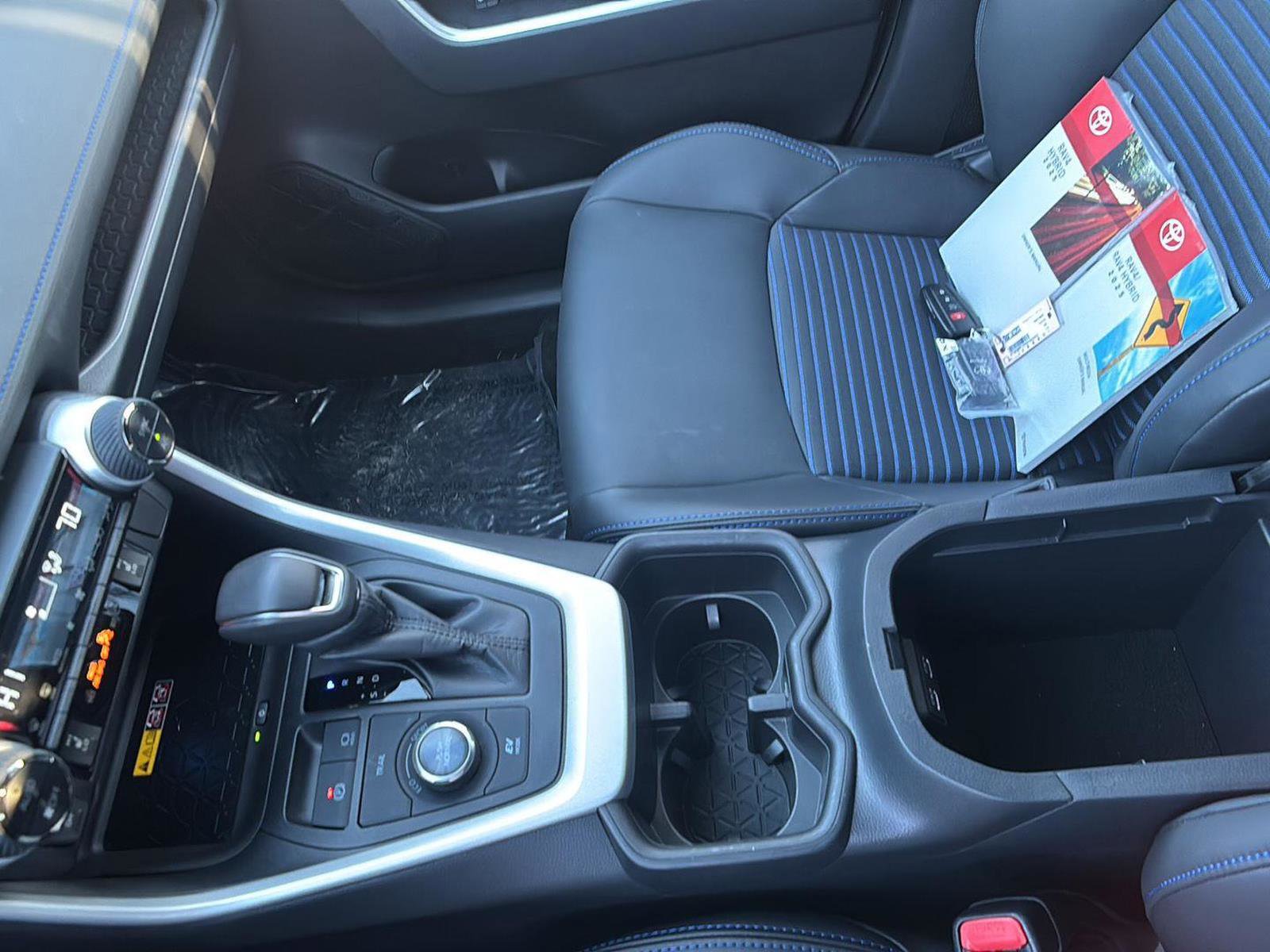 Used 2025 Toyota RAV4 XSE w/ Advanced Technology Package image 35