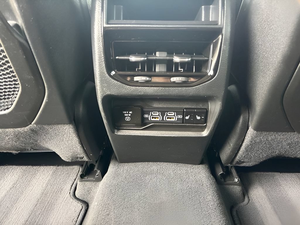 Used 2023 Jeep Grand Cherokee Limited AWD/4WD image 31
