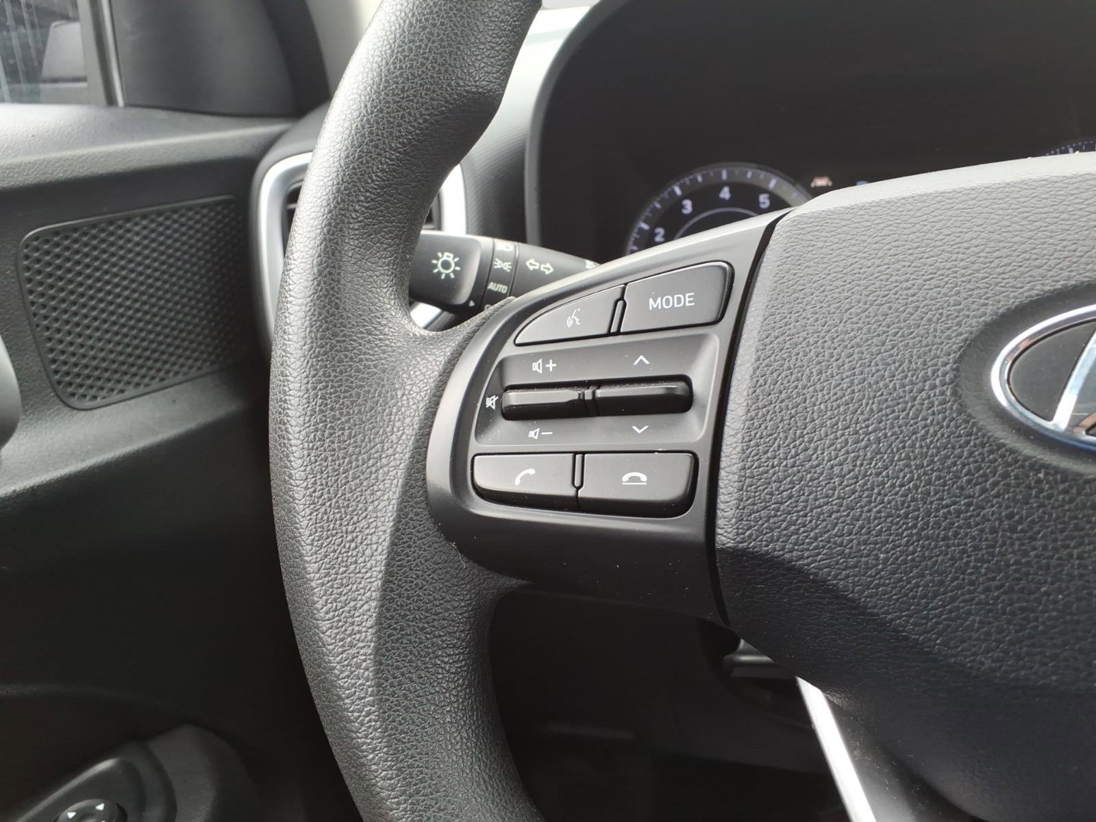 Used 2021 Hyundai Venue SE w/ Cargo Package image 22