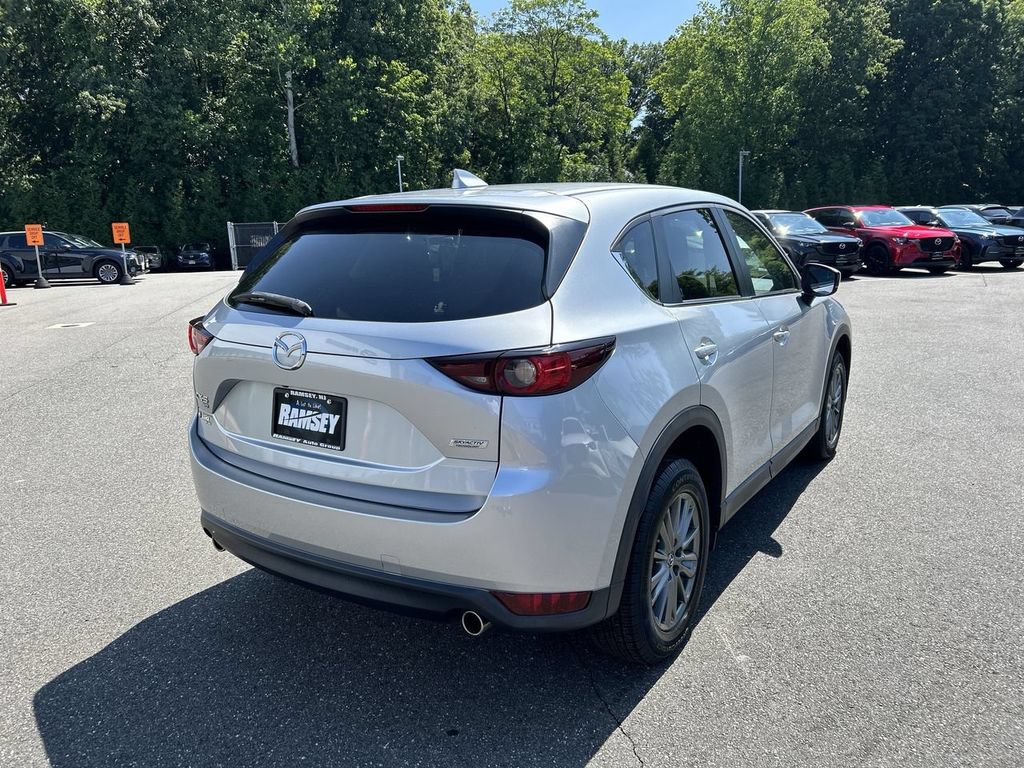Used 2017 MAZDA CX-5 Touring w/ Preferred Equipment Package AWD/4WD image 8