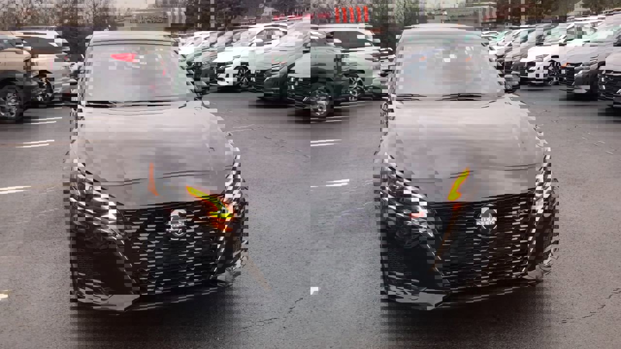 New 2025 Nissan Altima 2.5 SR w/ SR Premium Package image 3