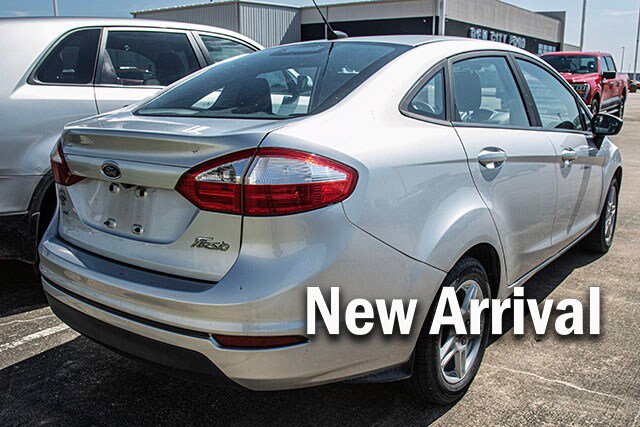 Used 2018 Ford Fiesta SE FWD image 3