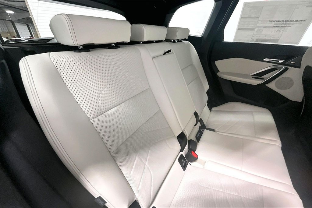 New 2027 BMW X1 xDrive28i AWD/4WD image 8