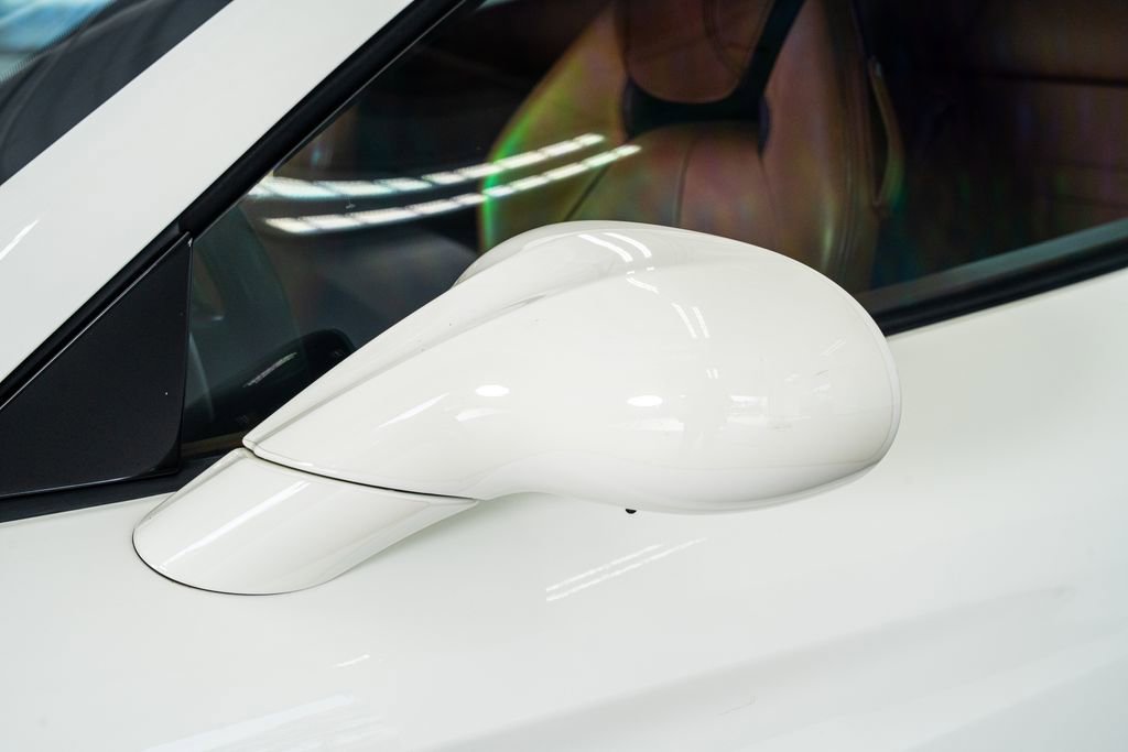 Used 2016 Ferrari California T image 25