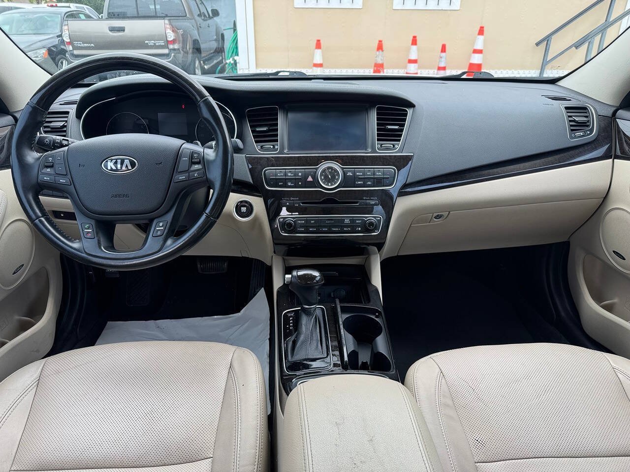 Used 2014 Kia Cadenza Premium FWD image 15