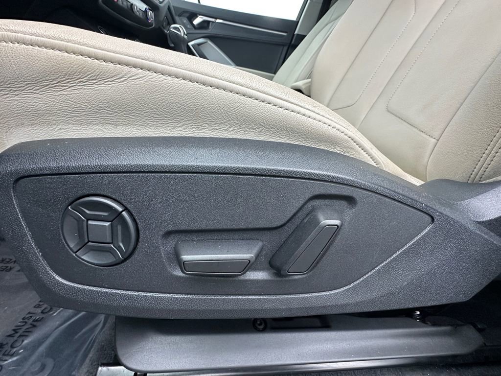 Used 2022 Audi Q3 2.0T Premium w/ Convenience Package image 10