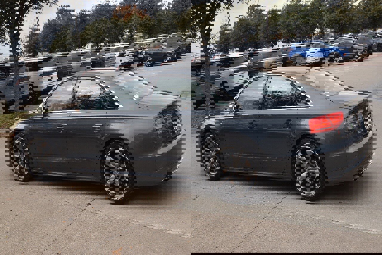 Used 2014 Audi S8 w/ Cold Weather Package image 11