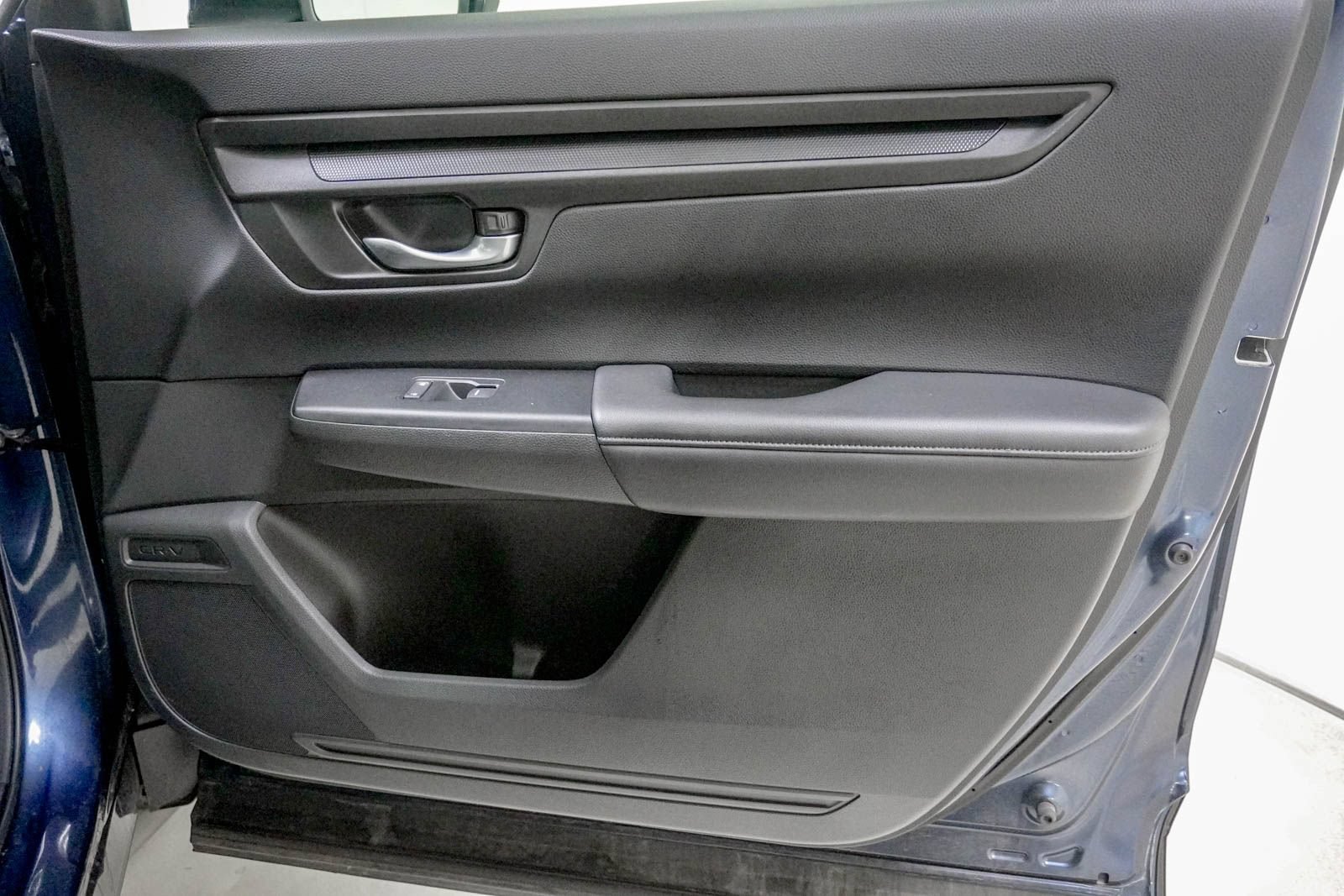 Used 2023 Honda CR-V LX image 30