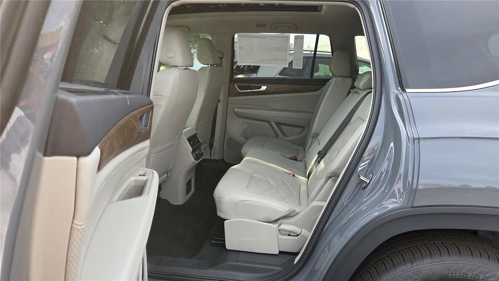 New 2026 Volkswagen Atlas SE FWD image 26