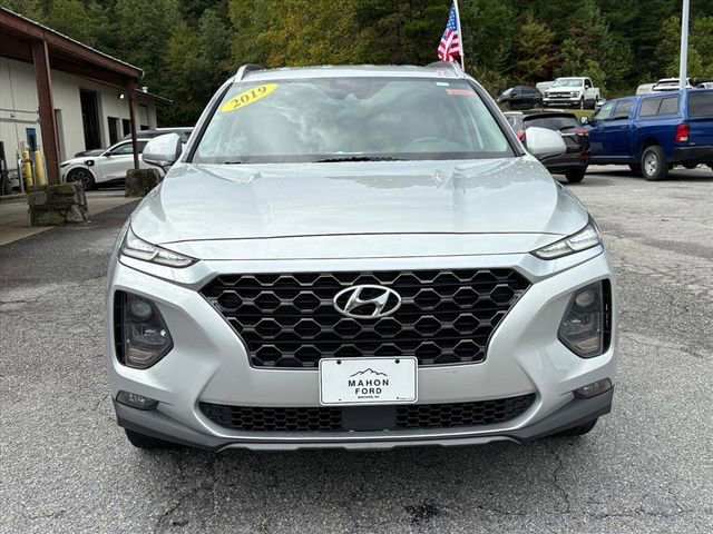 Used 2019 Hyundai Santa Fe SEL image 2