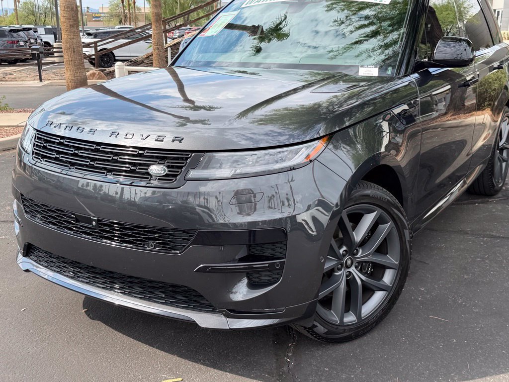 Used 2024 Land Rover Range Rover Sport Dynamic SE AWD/4WD image 2