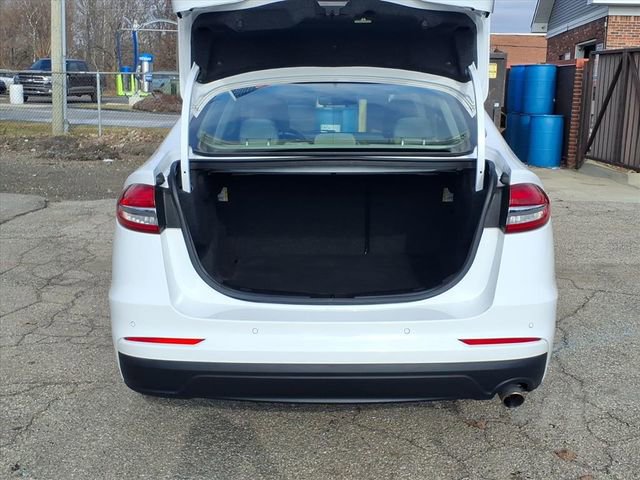 Used 2020 Ford Fusion SE image 9