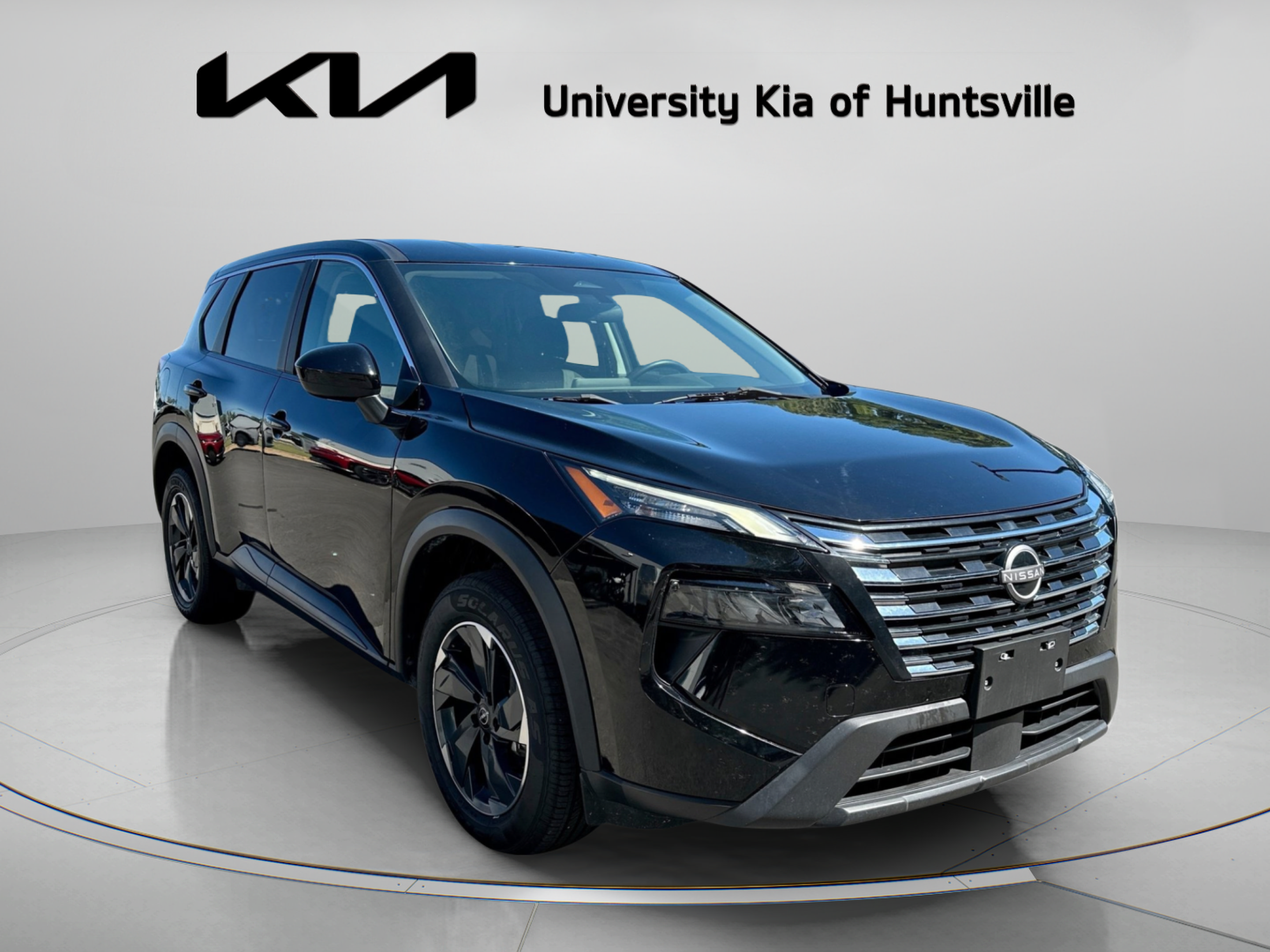 Used 2024 Nissan Rogue SV AWD/4WD image 1