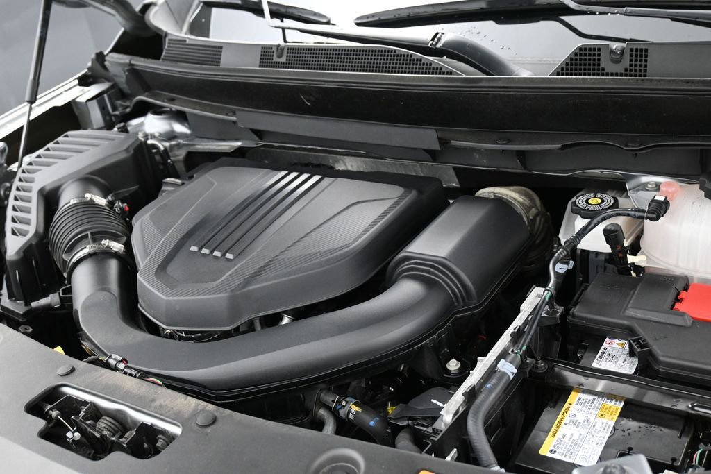 Used 2025 Buick Enclave Sport Touring AWD/4WD image 14