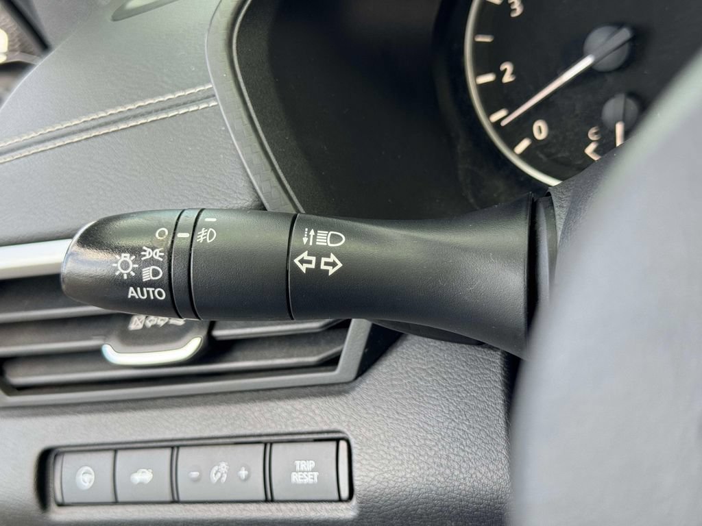 Used 2020 Nissan Altima 2.5 SV FWD image 27