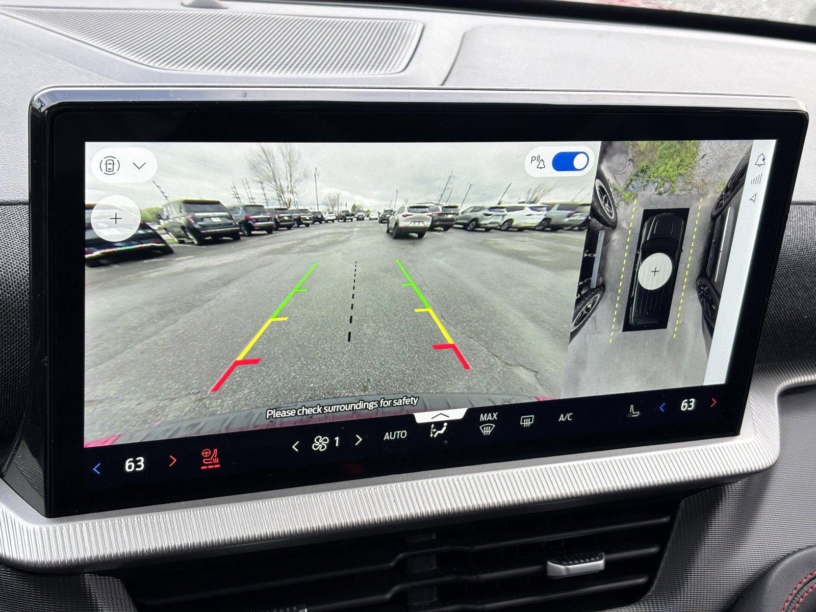 Used 2025 Ford Explorer ST image 11