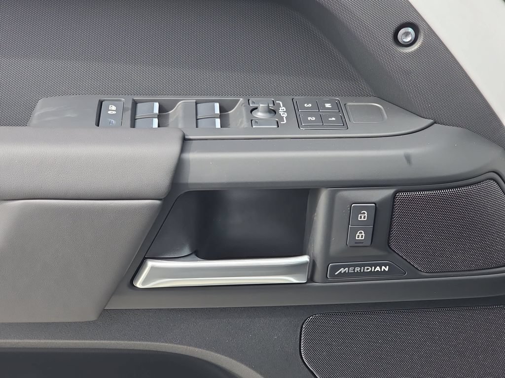 New 2026 Land Rover Defender 110 S AWD/4WD image 28