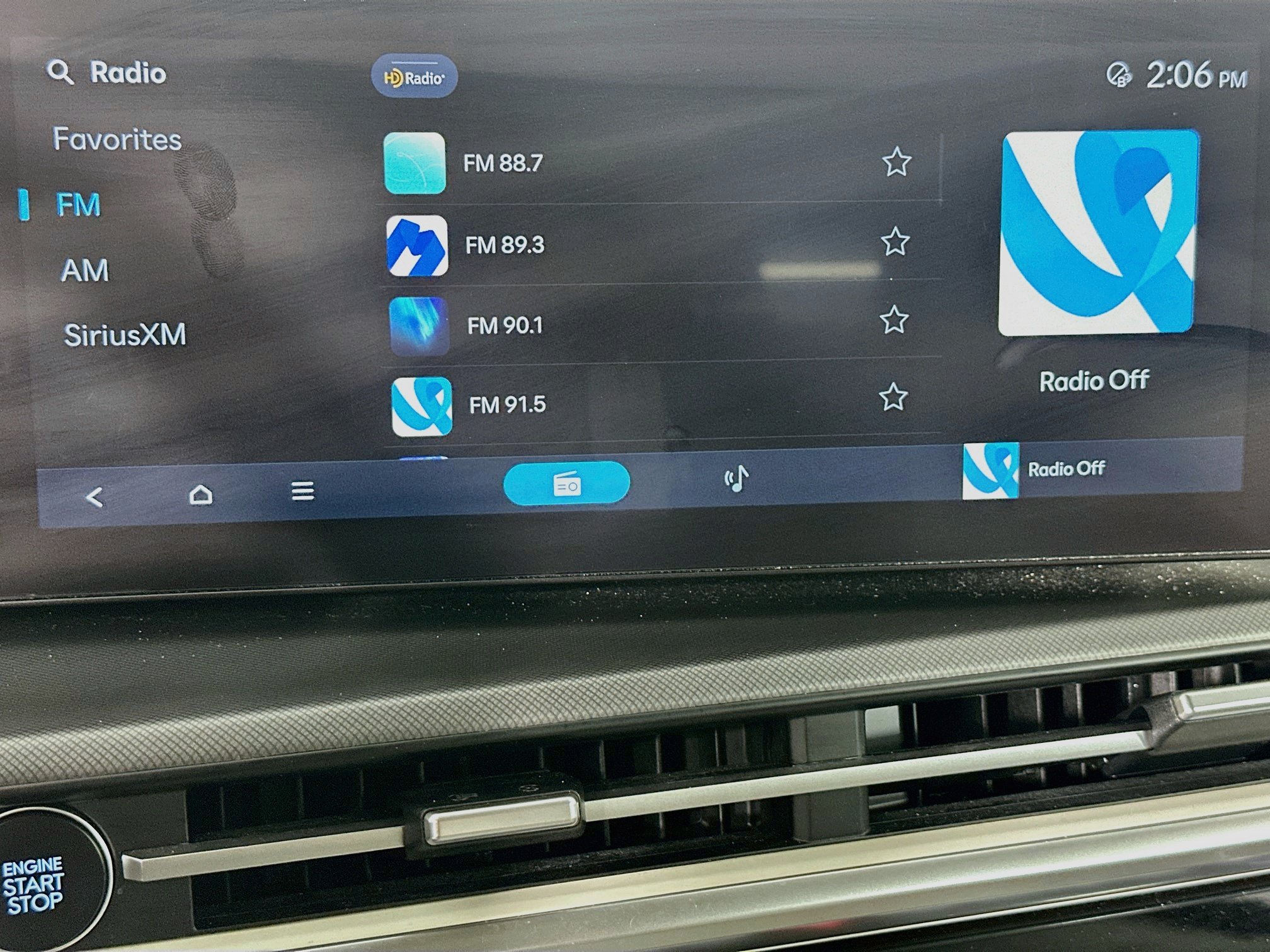Used 2025 Hyundai Santa Fe SEL FWD image 21