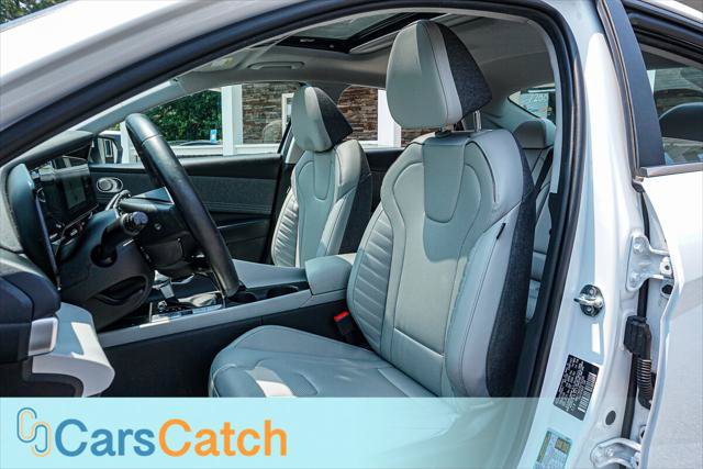 Used 2024 Hyundai Elantra Limited FWD image 24