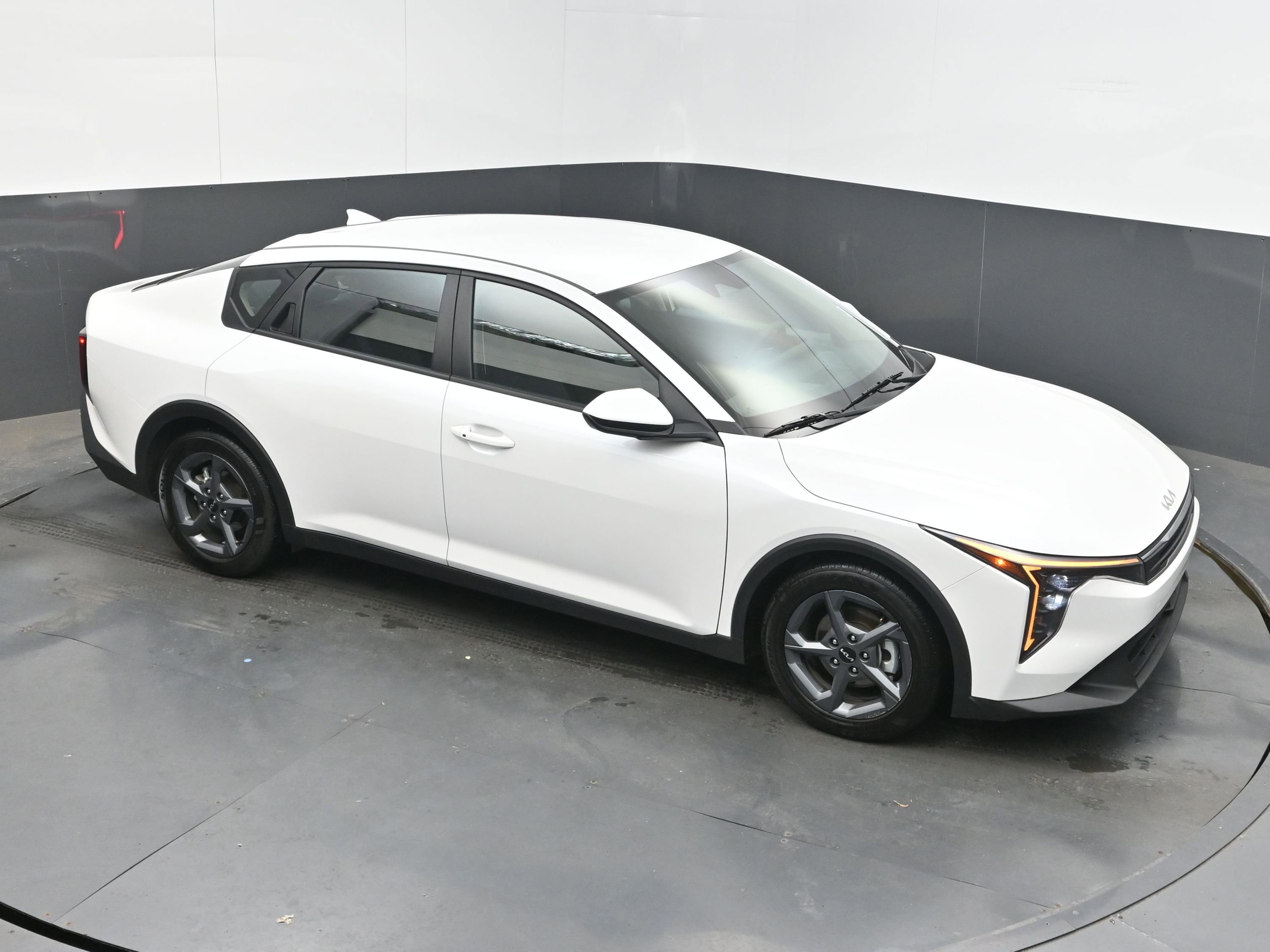 Used 2025 Kia K4 FWD image 31