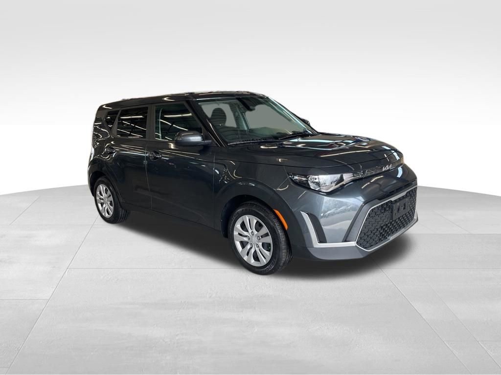 Certified 2023 Kia Soul LX FWD image 35