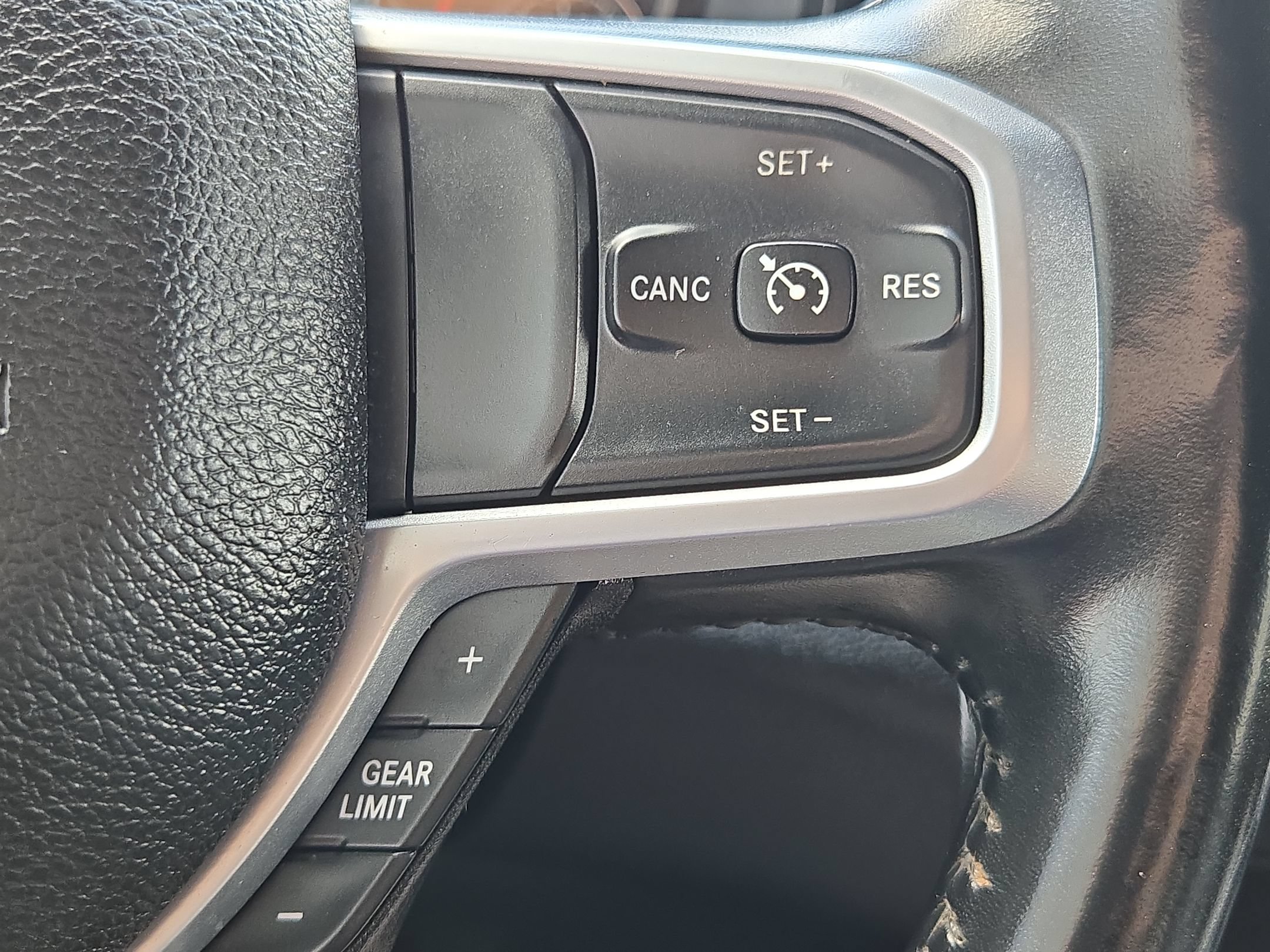 Used 2024 RAM 2500 Big Horn w/ Off Road Package AWD/4WD image 28