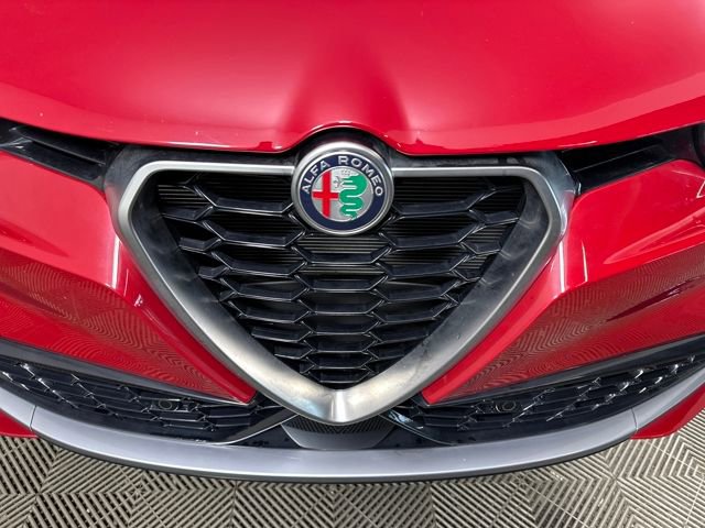Used 2024 Alfa Romeo Tonale Ti w/ Premium Interior Package image 9