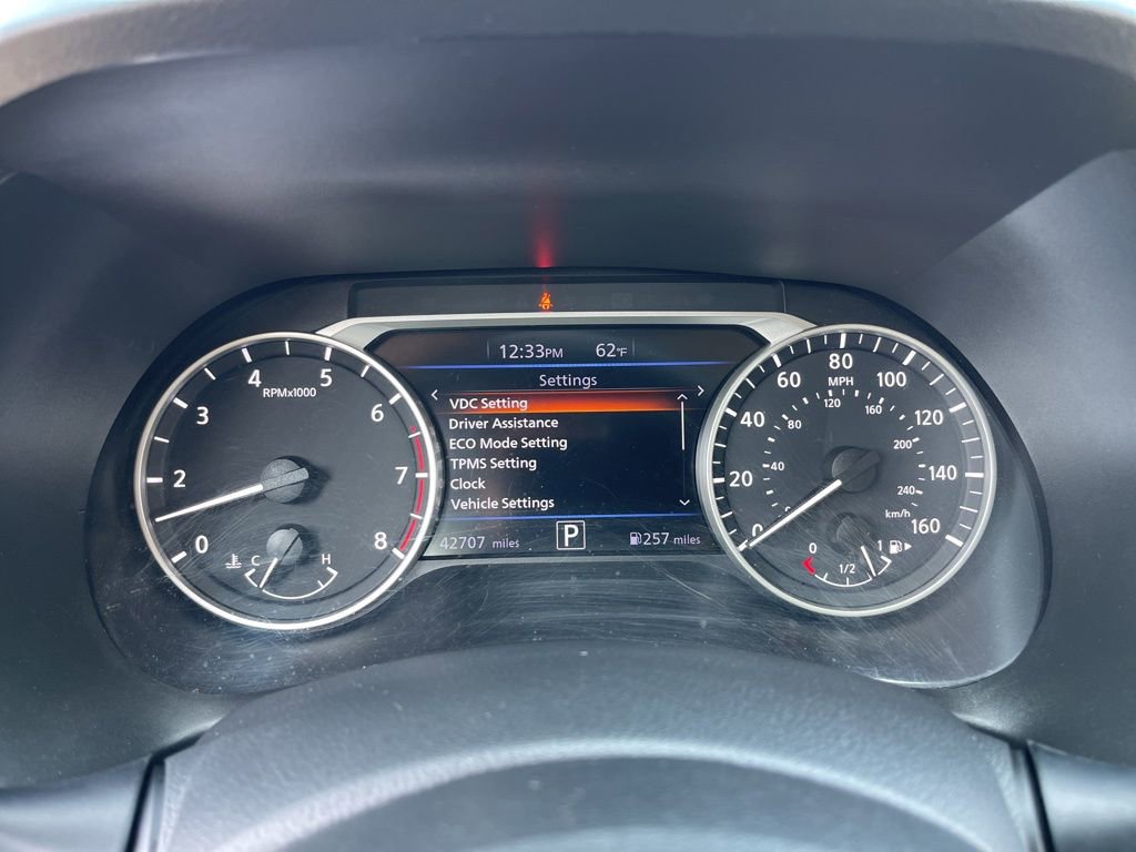 Certified 2021 Nissan Sentra SR w/ SR Premium Package image 9