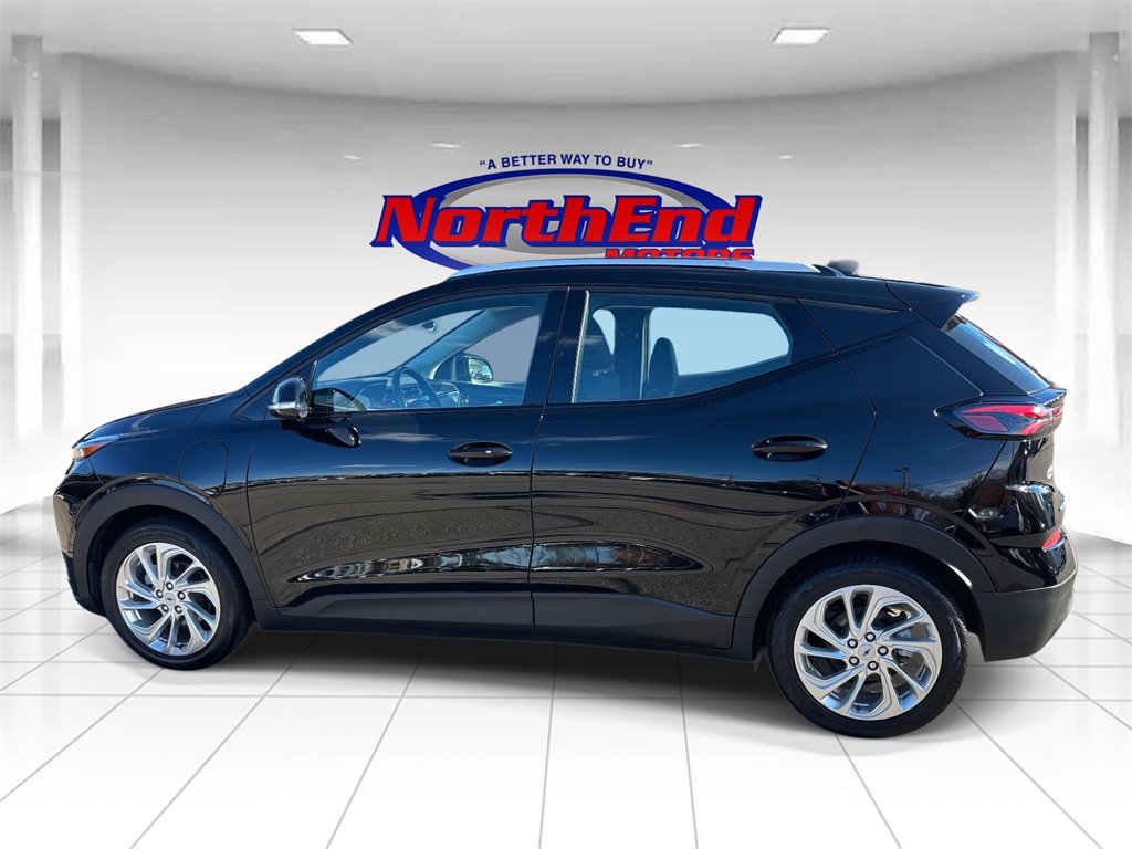 Used 2022 Chevrolet Bolt EUV LT w/ Comfort Package image 6