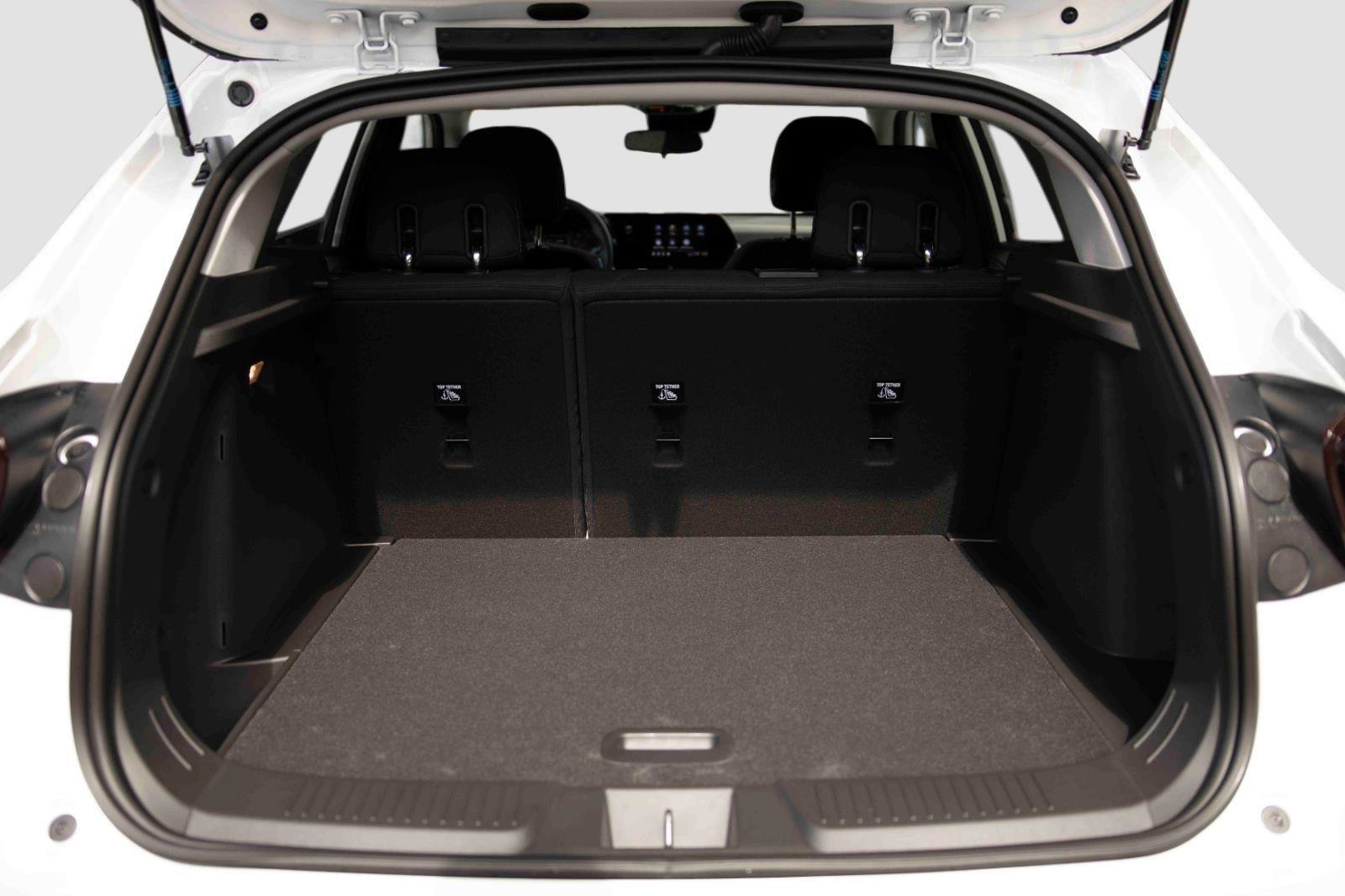 New 2026 Chevrolet Trax LS w/ LS Convenience Package FWD image 7