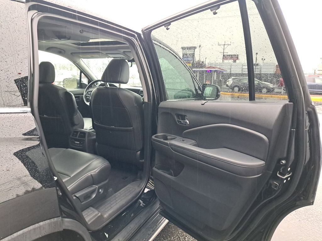 Used 2019 Honda Pilot Elite image 15