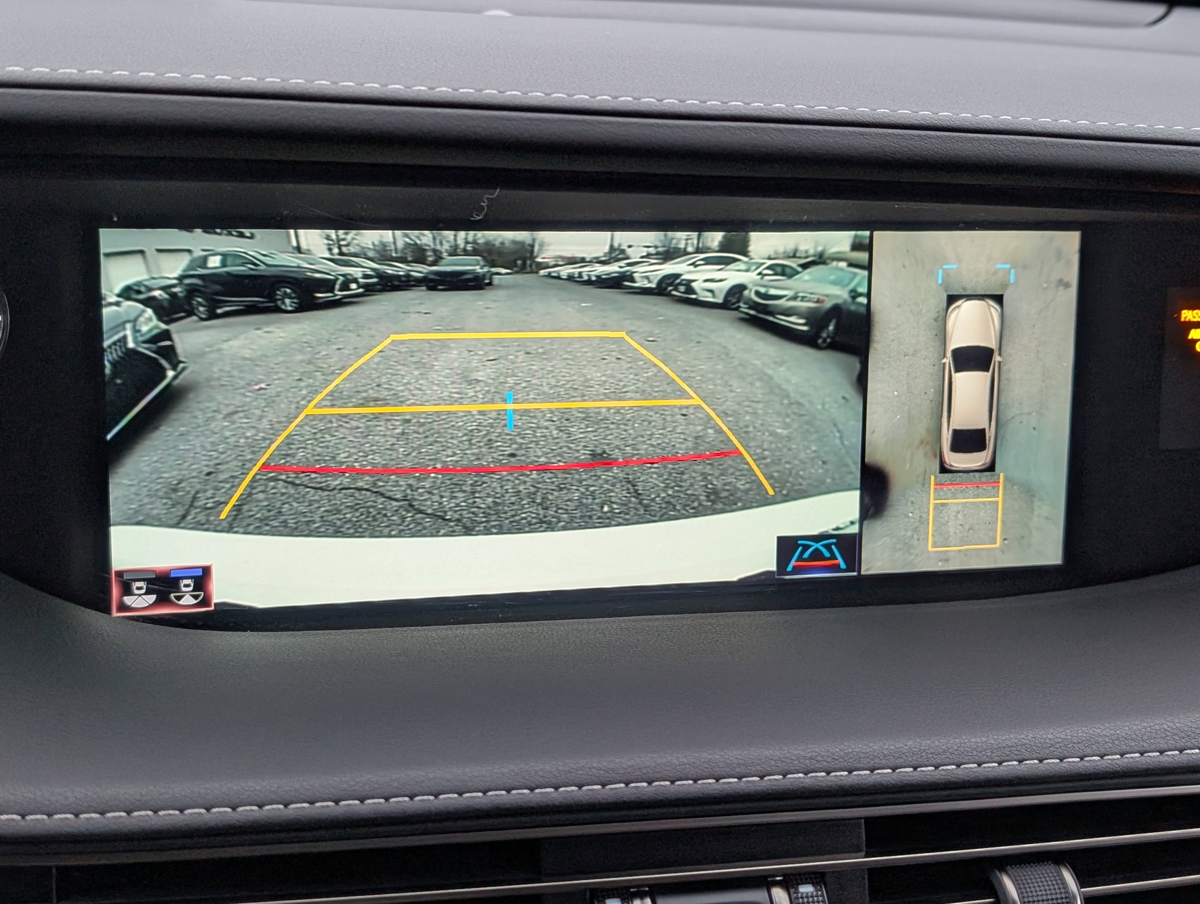 Used 2020 Lexus LS 500h AWD w/ Luxury Package image 30