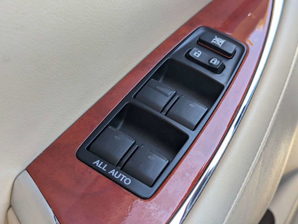 Used 2011 Lexus ES 350 image 22